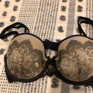 Chantelle bra Lacey Demi bra